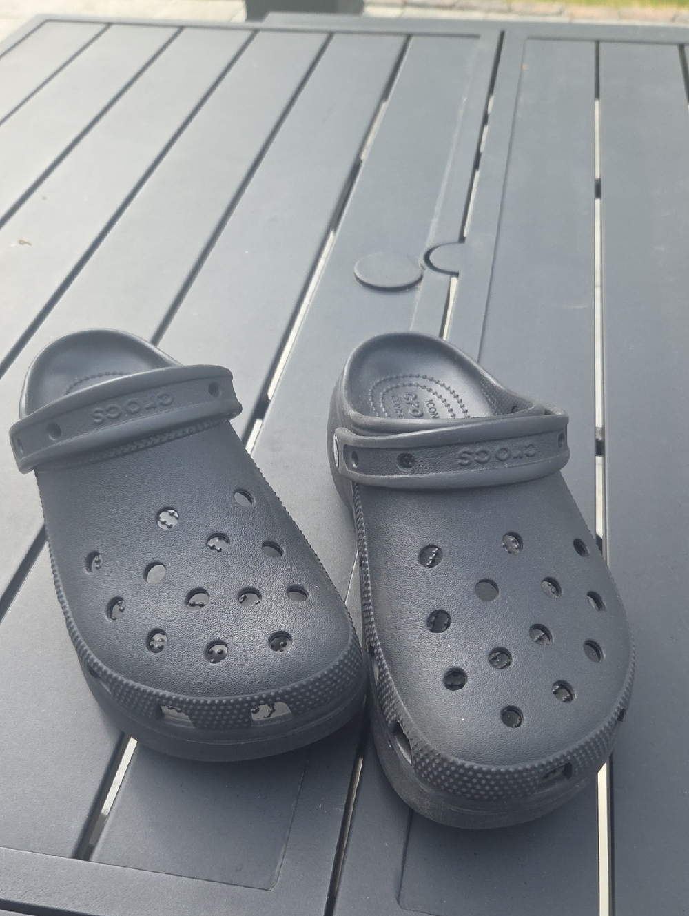 CROCS Classic Clogs in Black